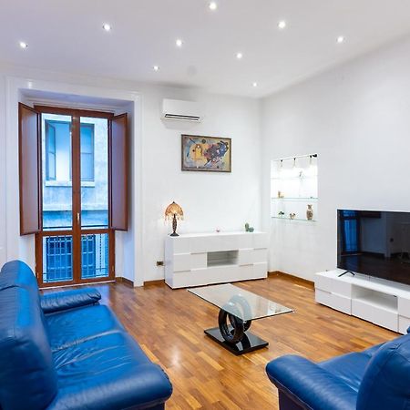 Dimora Del Fico - Appartamento Elegante E Spazioso Naples Exterior photo
